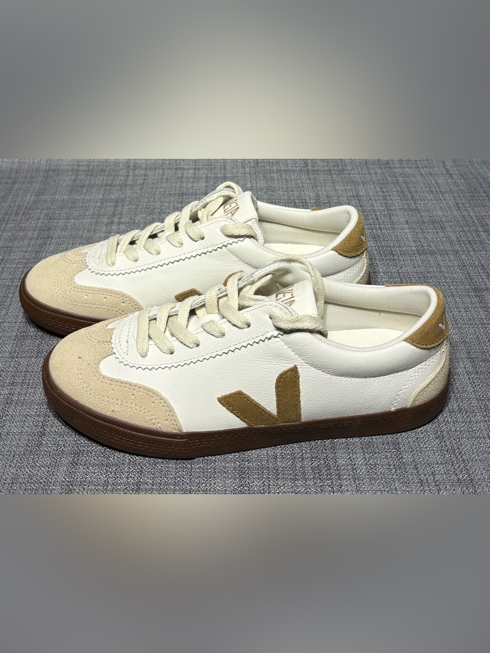 Veja Volley O.T. Leather Sneaker White/Tent/Bark Size EU 37/ US 6 - Picture 4 of 7
